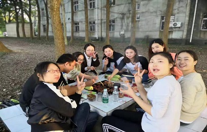 “鑄（zhù）造優秀團（tuán）隊，共創羞羞视频在线观看輝煌（huáng）”----羞羞视频在线观看（yǔ）護欄幸（xìng）福村戶（hù）外拓展（zhǎn）訓練營活動