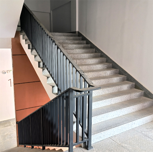 湖北荊州（zhōu）長江大學文理學院鋅鋼欄（lán）杆案（àn）例