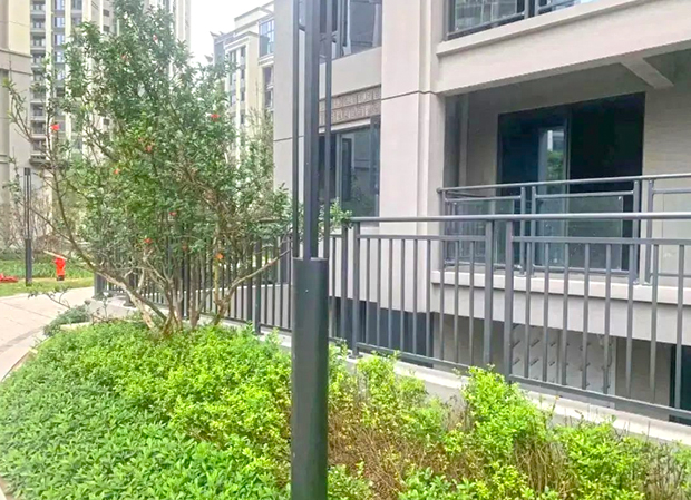 四川隆昌錦林江南裏鋅鋼（gāng）陽台欄（lán）杆項目