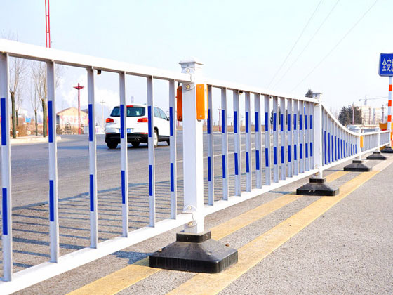 鋅鋼市政道路護欄價錢怎麽計（jì）算的