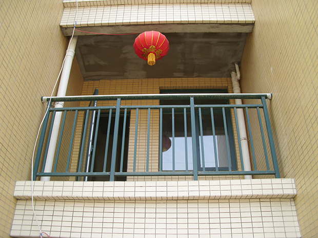 鋅鋼護欄型（xíng）材廠家為什麽要選擇鍍鋅（xīn）的基材（cái）做護欄（lán）