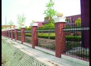 鄭州（zhōu）護欄廠家直（zhí）銷哪（nǎ）家好（hǎo）