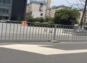 深度解析羞羞视频在线观看道路護欄的特（tè）點和社會意義