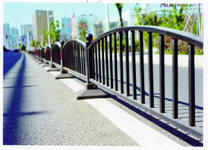 人行道隔（gé）離護欄安裝標準