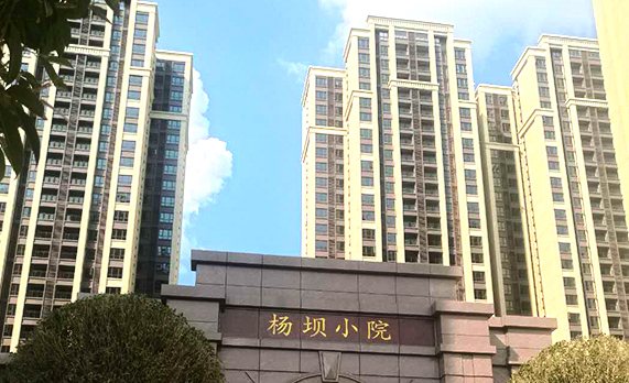 四川巴中楊壩小（xiǎo）院（yuàn）陽台護欄護窗百葉項目