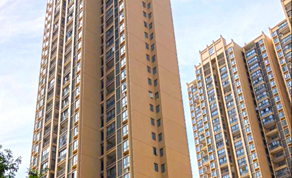 湖北（běi）荊州人信城鋅鋼欄杆工程案例