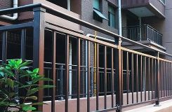 鋅（xīn）鋼欄杆與鋁合金欄杆：誰的強度更勝一（yī）籌？
